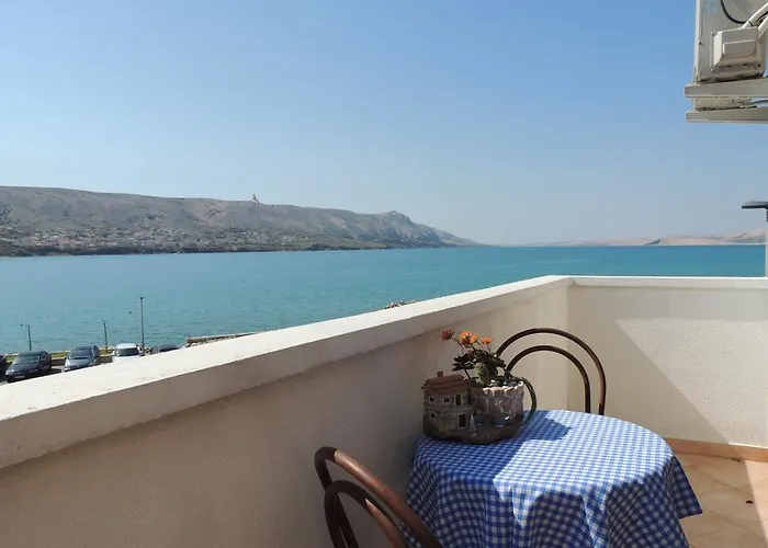 Daire Barcarola Pag Town